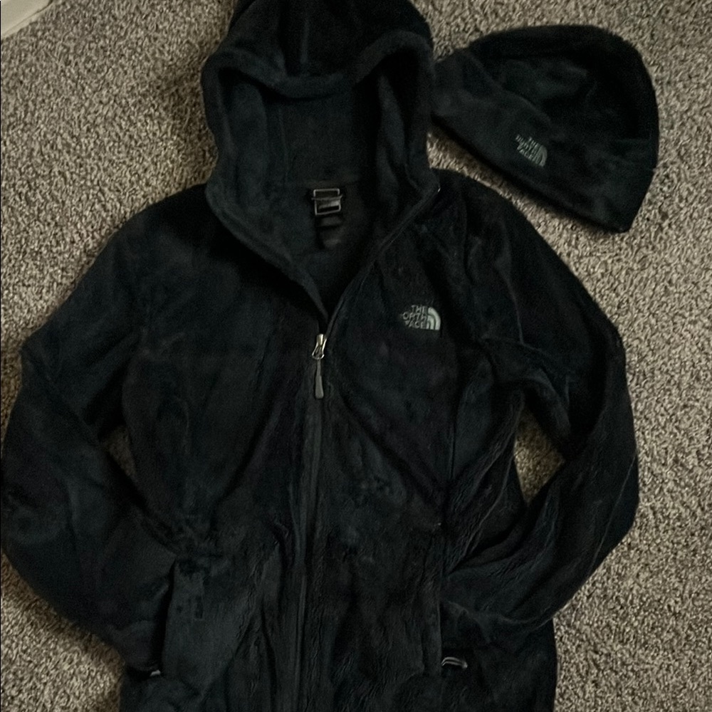 The North Face Dark Green Fleece Jacket and Hat Set